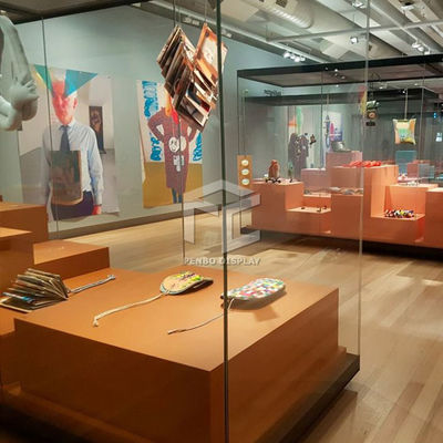 MDF Museum Display Showcase 12mm Tempered Glass Spray Painting